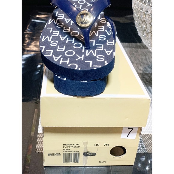 NIB Michael Kors Flip Flop Sandals PVC Stacked - Picture 4 of 6